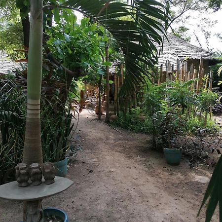 Evergreen Eco Lodge Retreat Tujereng Exterior photo